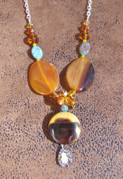 agate-magnetitie-crystal necklace